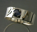 musical notes ring with iolite gem